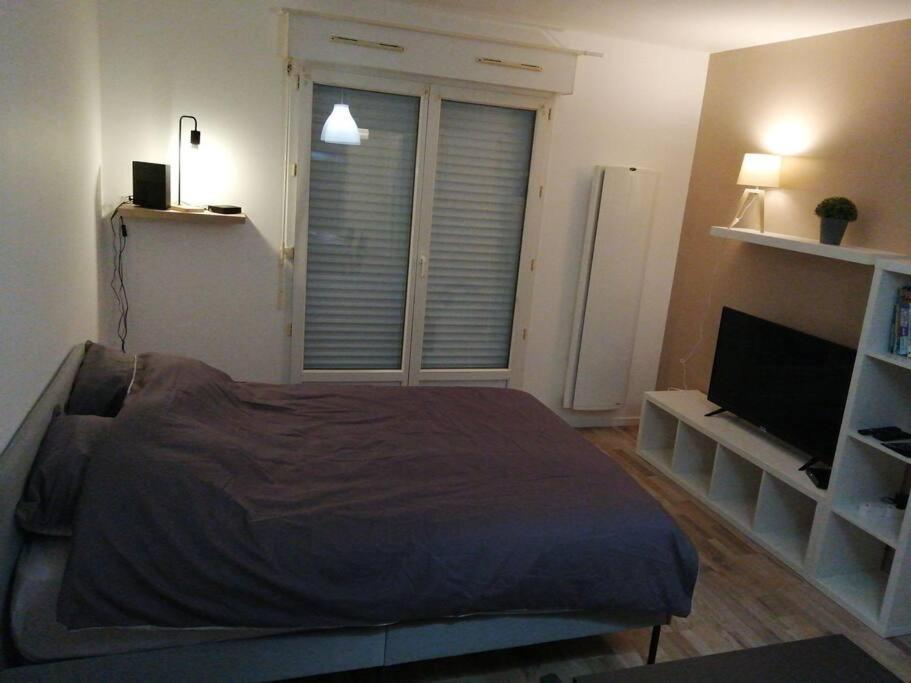 Studio 5 Min Du Centre Et De La Gare Ивто Екстериор снимка